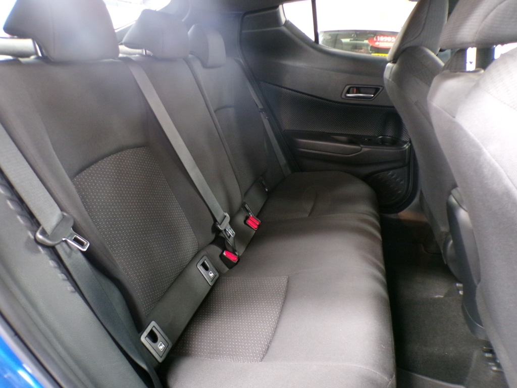 Used Toyota C-HR 2019 for sale - 76786979: Photo 24