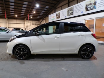 Used Toyota Yaris 2017 for sale - 76979269: Photo