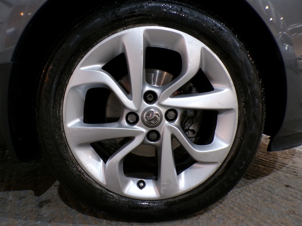 Used Vauxhall Corsa 2015 for sale - 76822009: Photo 9