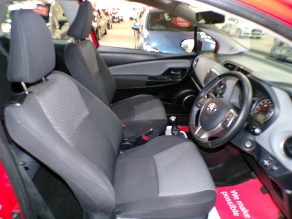 Used Toyota Yaris 2015 for sale - 76786984: Photo 13