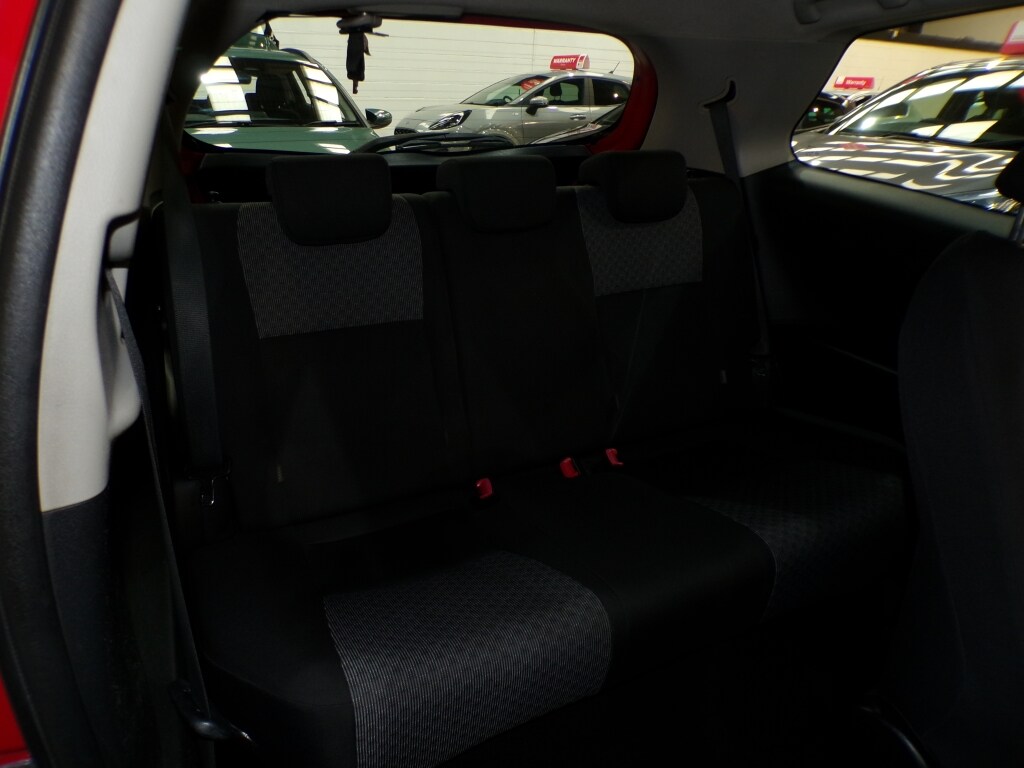 Used Toyota Yaris 2015 for sale - 76786984: Photo 14