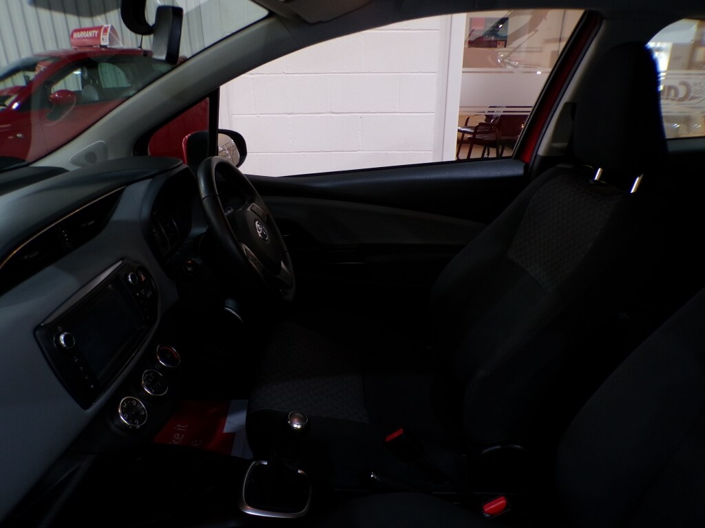 Used Toyota Yaris 2015 for sale - 76786984: Photo 19