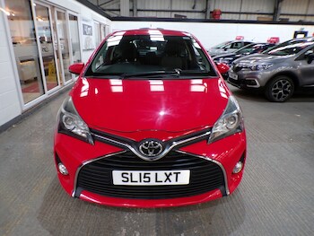 Used Toyota Yaris 2015 for sale - 76786984: Photo
