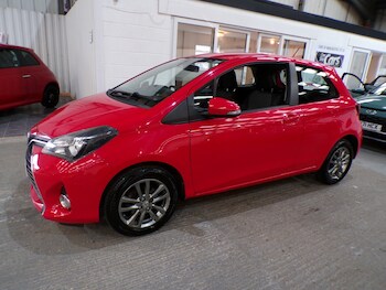 Used Toyota Yaris 2015 for sale - 76786984: Photo