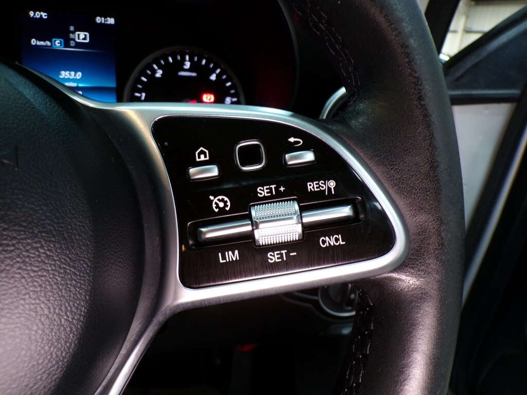 Used Mercedes-Benz GLC 2019 for sale - 77567303: Photo 24