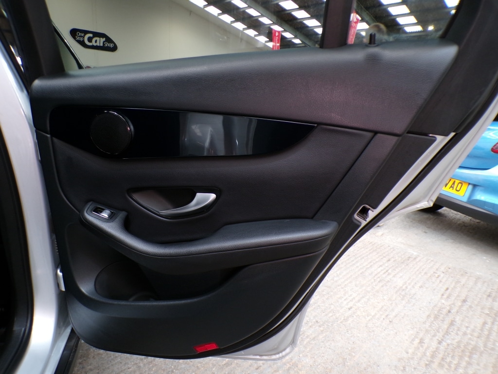 Used Mercedes-Benz GLC 2019 for sale - 77567303: Photo 33