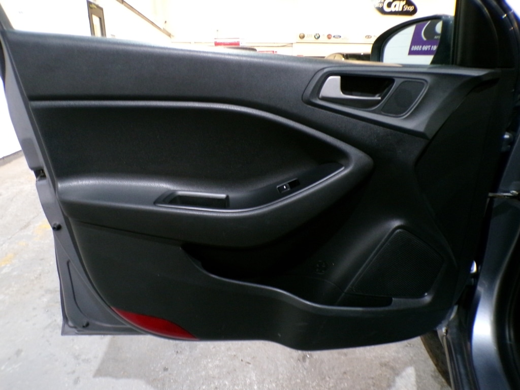 Used Hyundai i20 2017 for sale - 76822012: Photo 13