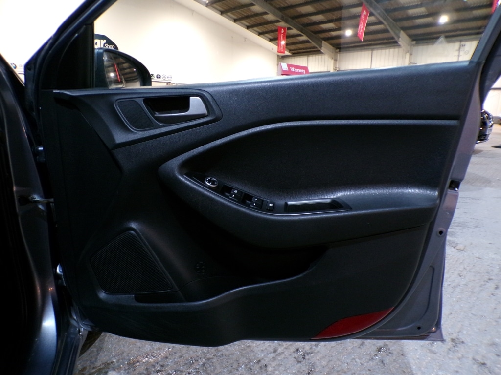 Used Hyundai i20 2017 for sale - 76822012: Photo 16