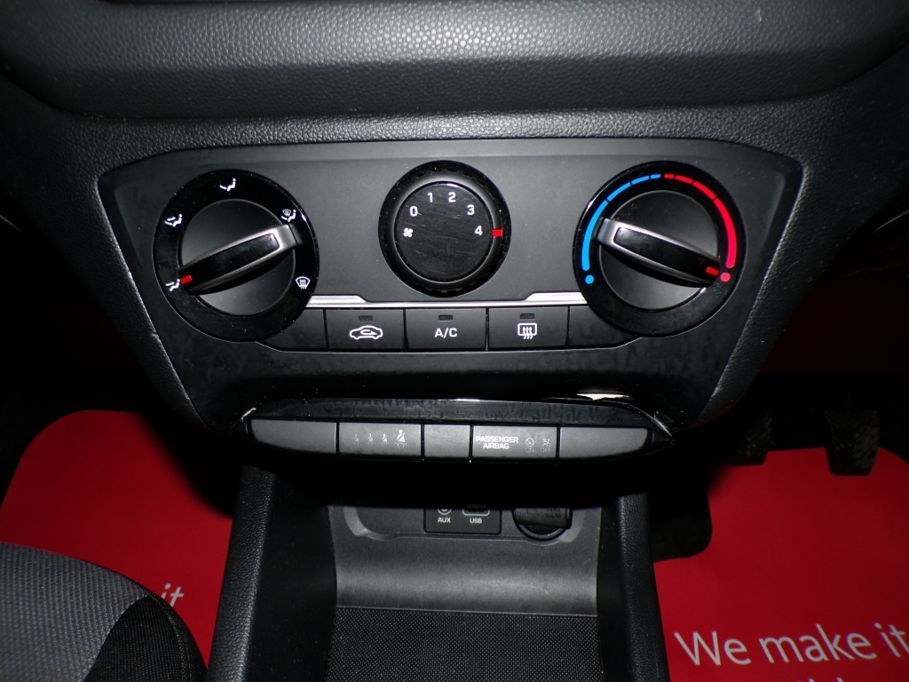 Used Hyundai i20 2017 for sale - 76822012: Photo 26