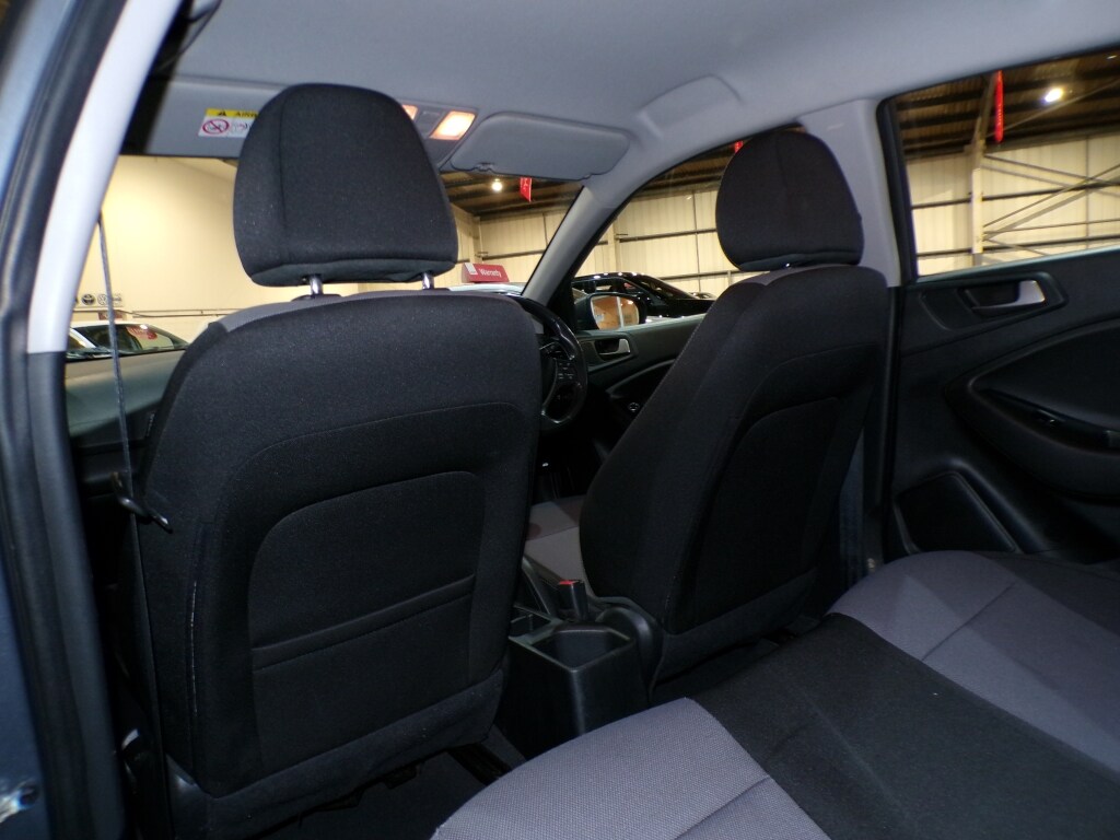 Used Hyundai i20 2017 for sale - 76822012: Photo 29