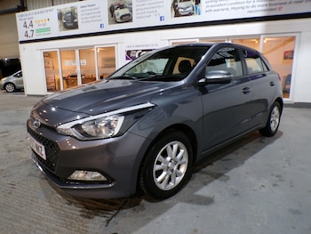 Used Hyundai i20 2017 for sale - 76822012: Photo