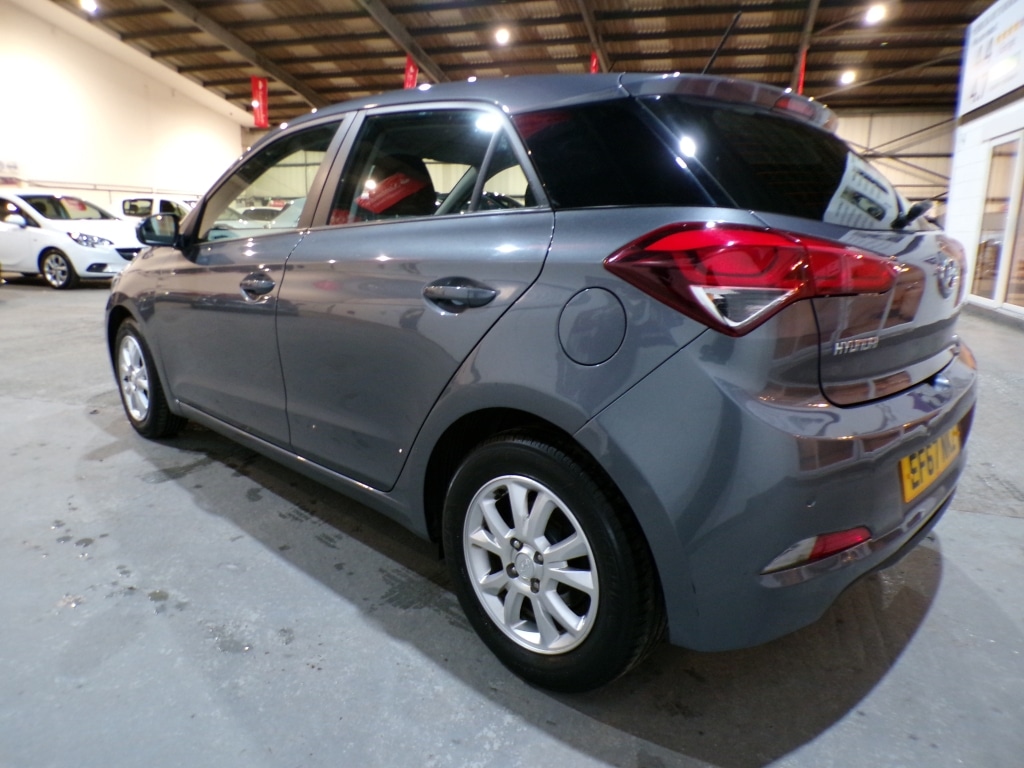 Used Hyundai i20 2017 for sale - 76822012: Photo 5
