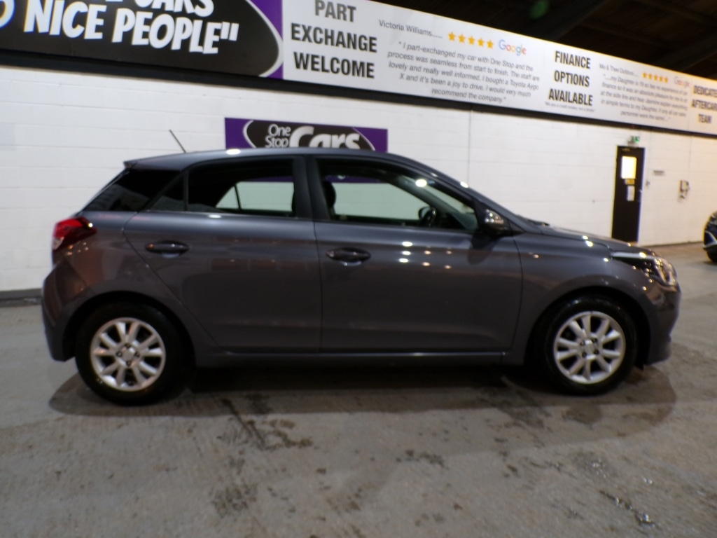 Used Hyundai i20 2017 for sale - 76822012: Photo 8