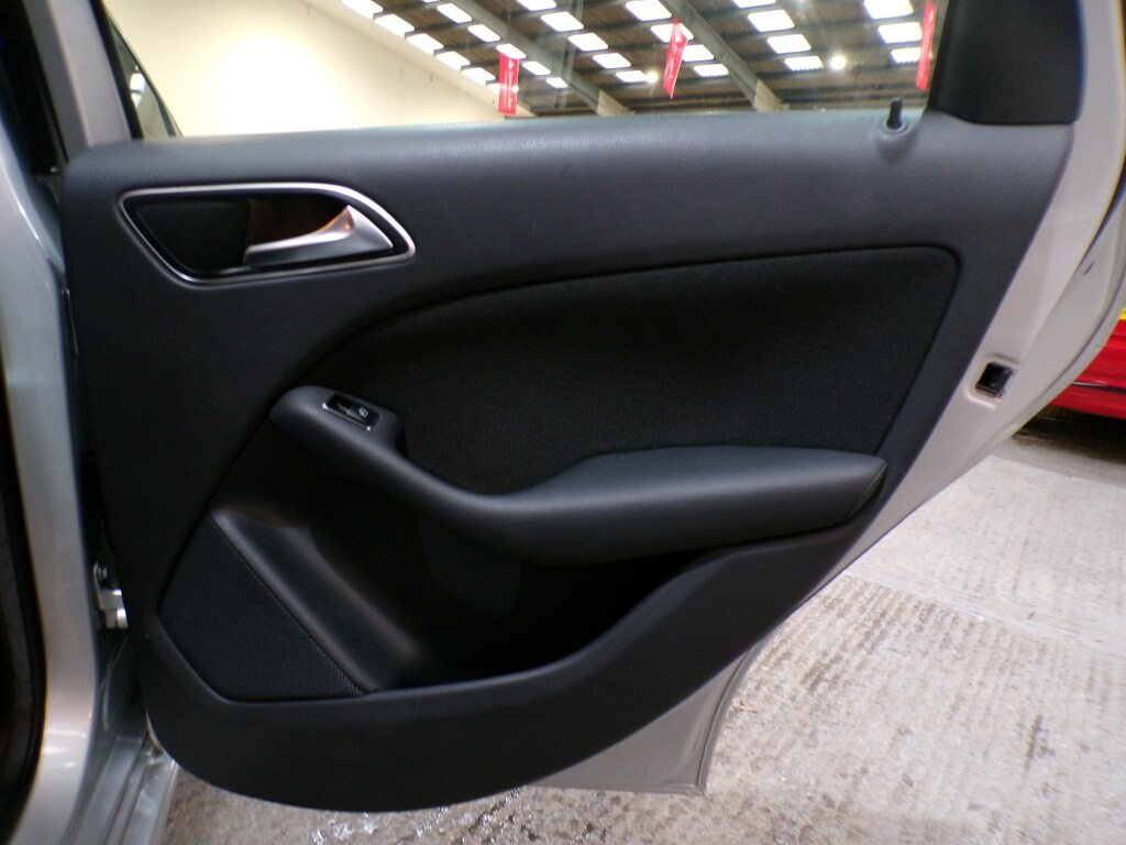 Used Mercedes-Benz B Class 2014 for sale - 77548514: Photo 30