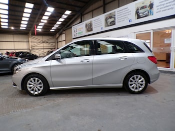 Used Mercedes-Benz B Class 2014 for sale - 77548514: Photo