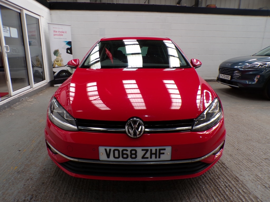 Used Volkswagen Golf 2018 for sale - 77640443: Photo 2