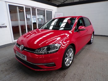 Used Volkswagen Golf 2018 for sale - 77640443: Photo