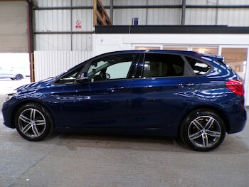 Used BMW 2 Series 2015 for sale - 76787005: Photo