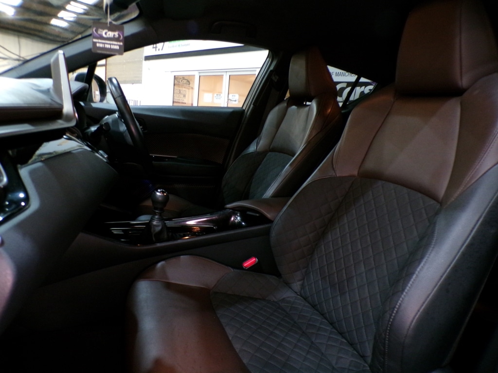 Used Toyota C-HR 2017 for sale - 77661912: Photo 14