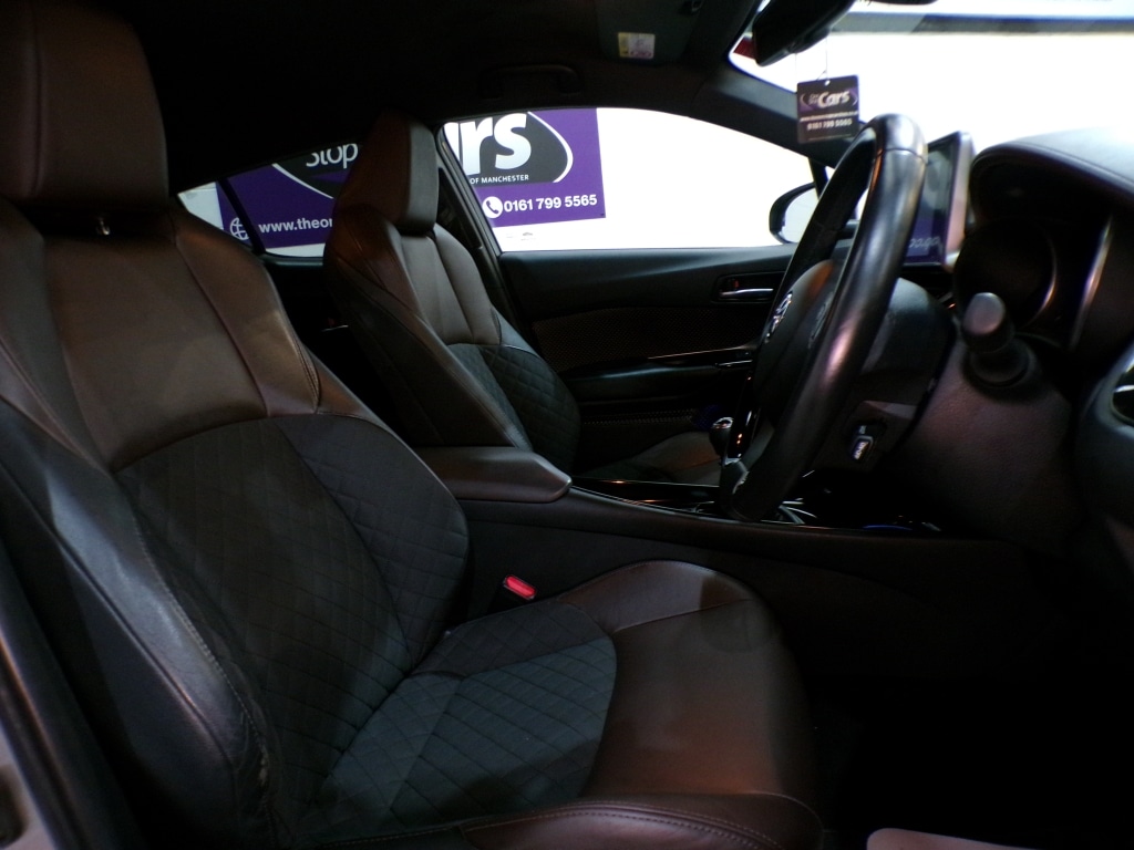 Used Toyota C-HR 2017 for sale - 77661912: Photo 18