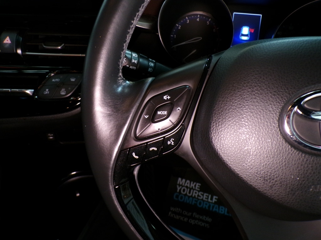 Used Toyota C-HR 2017 for sale - 77661912: Photo 21