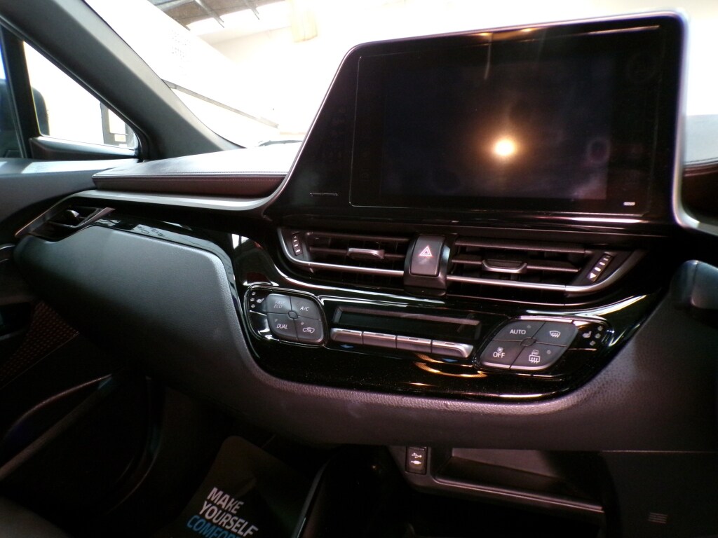 Used Toyota C-HR 2017 for sale - 77661912: Photo 25