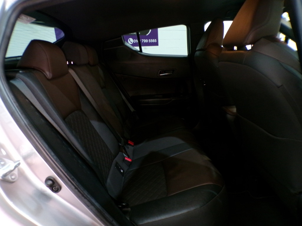 Used Toyota C-HR 2017 for sale - 77661912: Photo 32