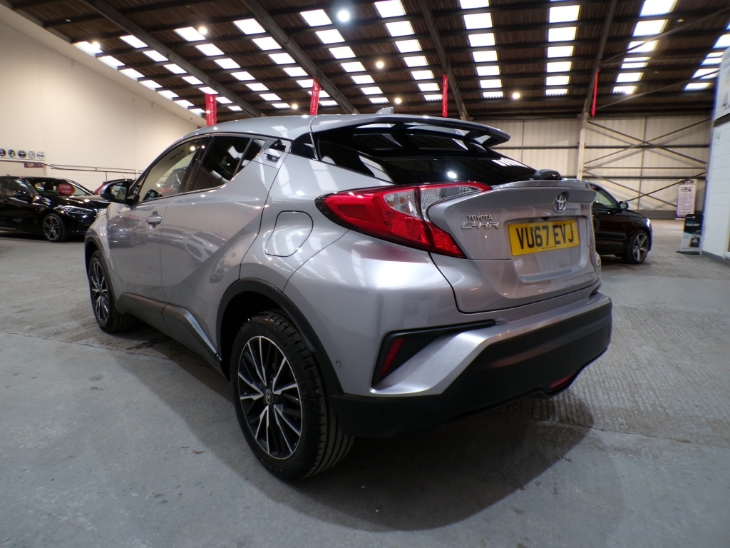 Used Toyota C-HR 2017 for sale - 77661912: Photo 5