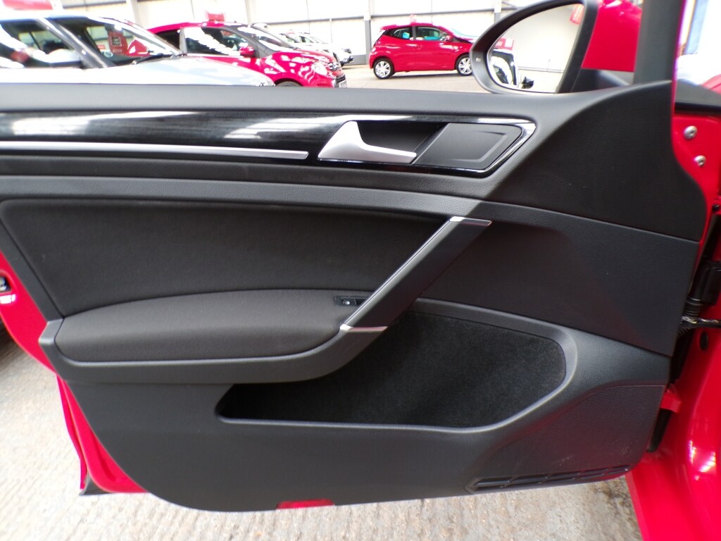 Used Volkswagen Golf 2018 for sale - 76786982: Photo 13