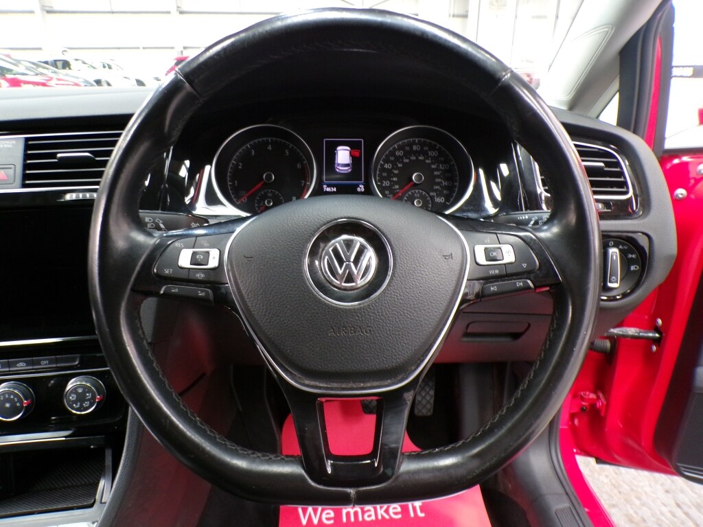 Used Volkswagen Golf 2018 for sale - 76786982: Photo 19