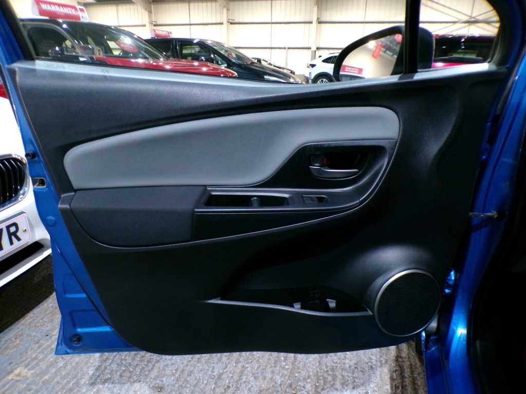 Used Toyota Yaris 2016 for sale - 76787029: Photo 13