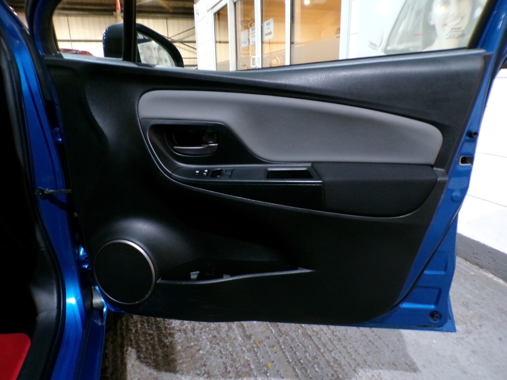 Used Toyota Yaris 2016 for sale - 76787029: Photo 16