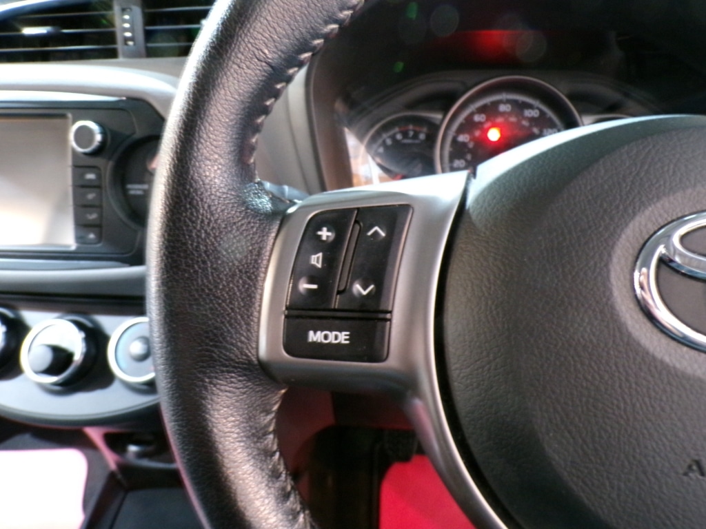 Used Toyota Yaris 2016 for sale - 76787029: Photo 21