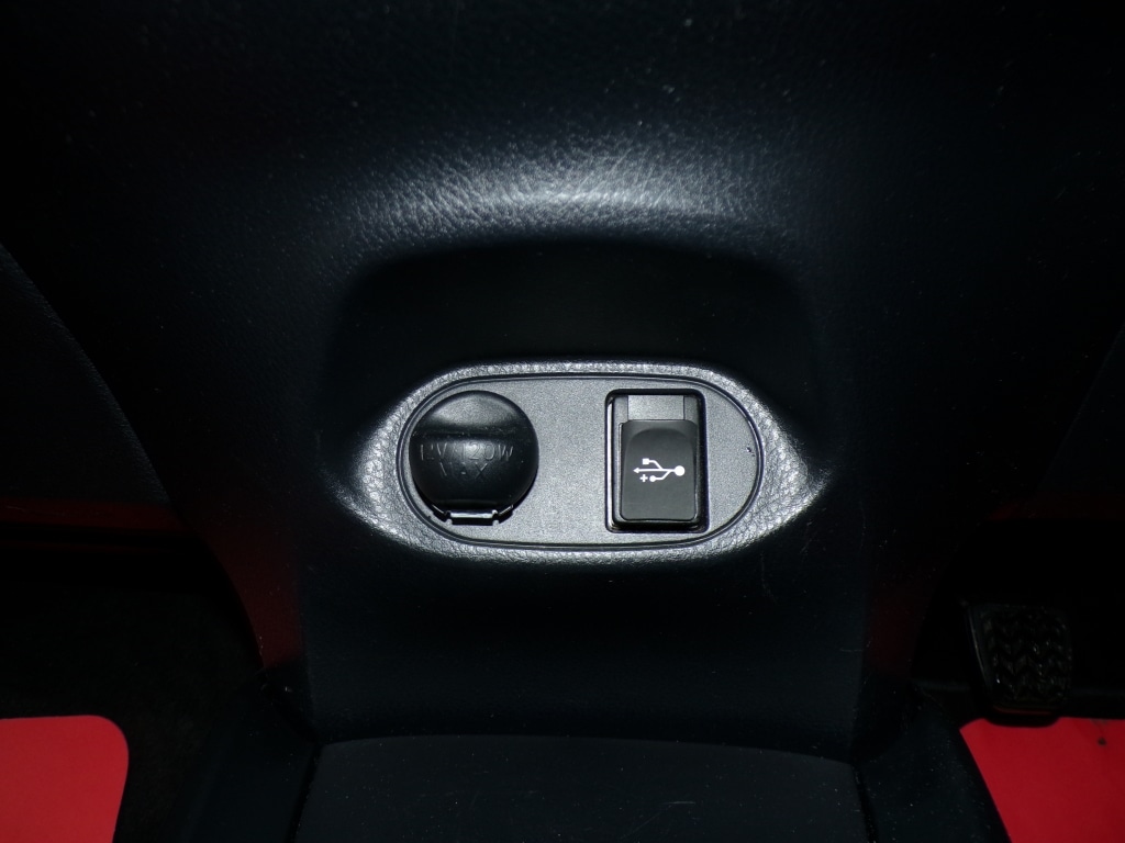 Used Toyota Yaris 2016 for sale - 76787029: Photo 26