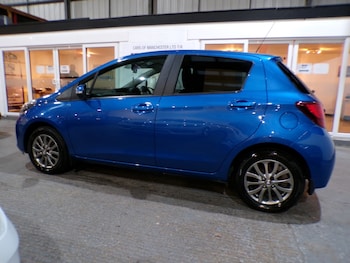 Used Toyota Yaris 2016 for sale - 76787029: Photo