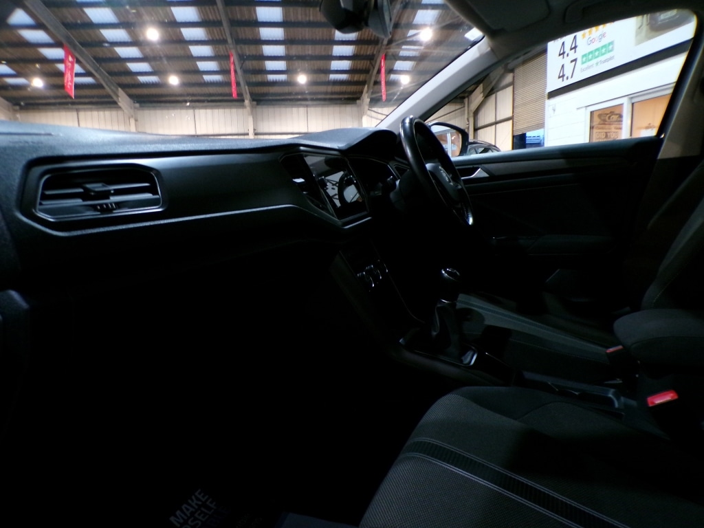 Used Volkswagen T-Roc 2018 for sale - 77818674: Photo 15