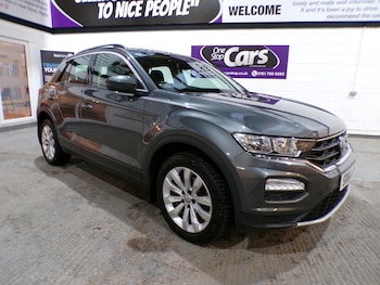 Used Volkswagen T-Roc 2018 for sale - 77818674: Photo
