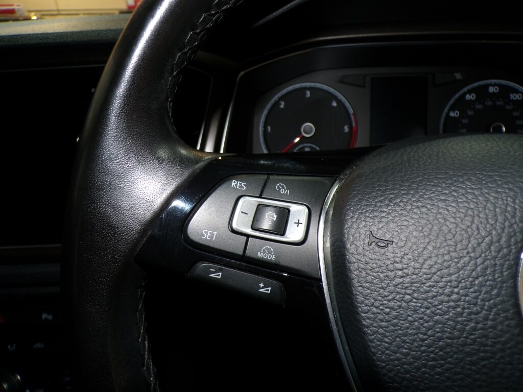 Used Volkswagen T-Roc 2018 for sale - 77818674: Photo 21