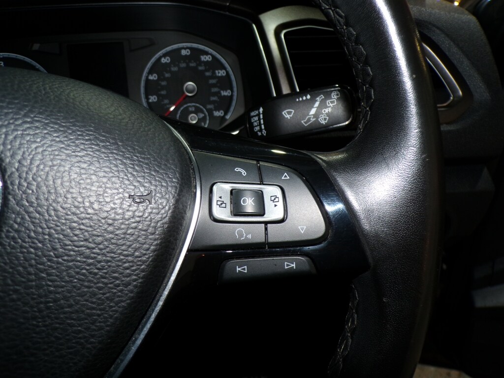 Used Volkswagen T-Roc 2018 for sale - 77818674: Photo 22