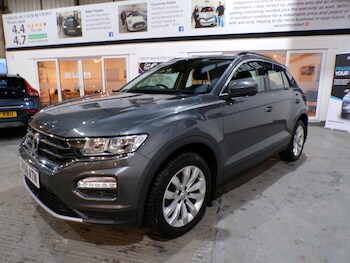 Used Volkswagen T-Roc 2018 for sale - 77818674: Photo