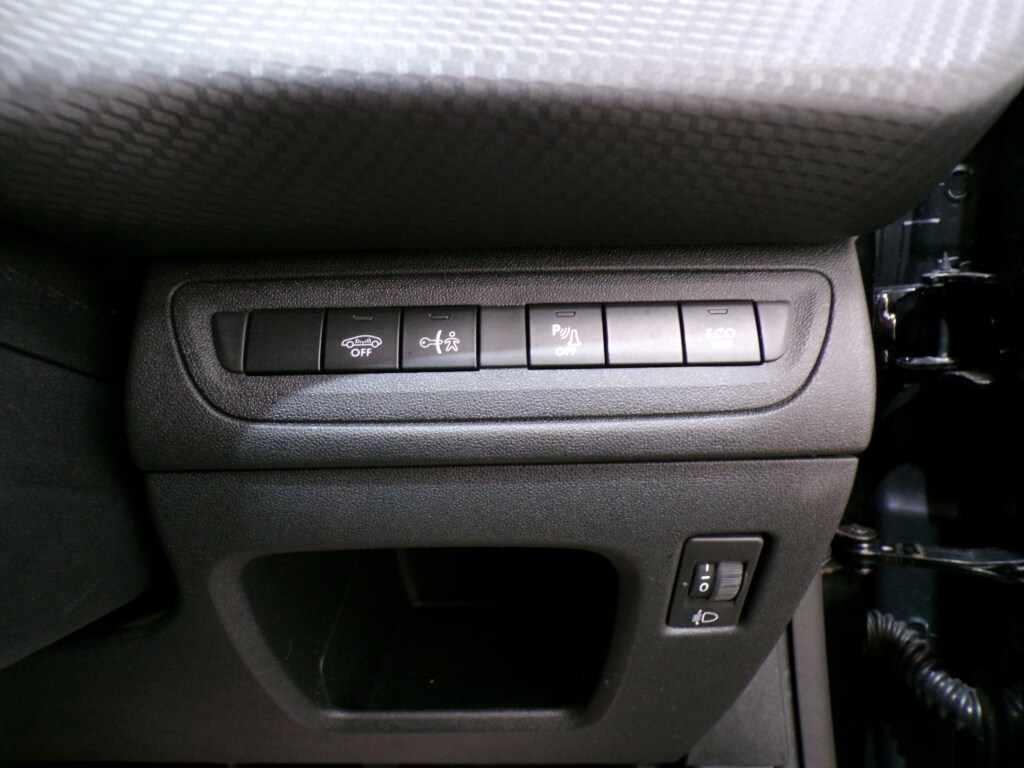 Used Peugeot 2008 2019 for sale - 78108112: Photo 22