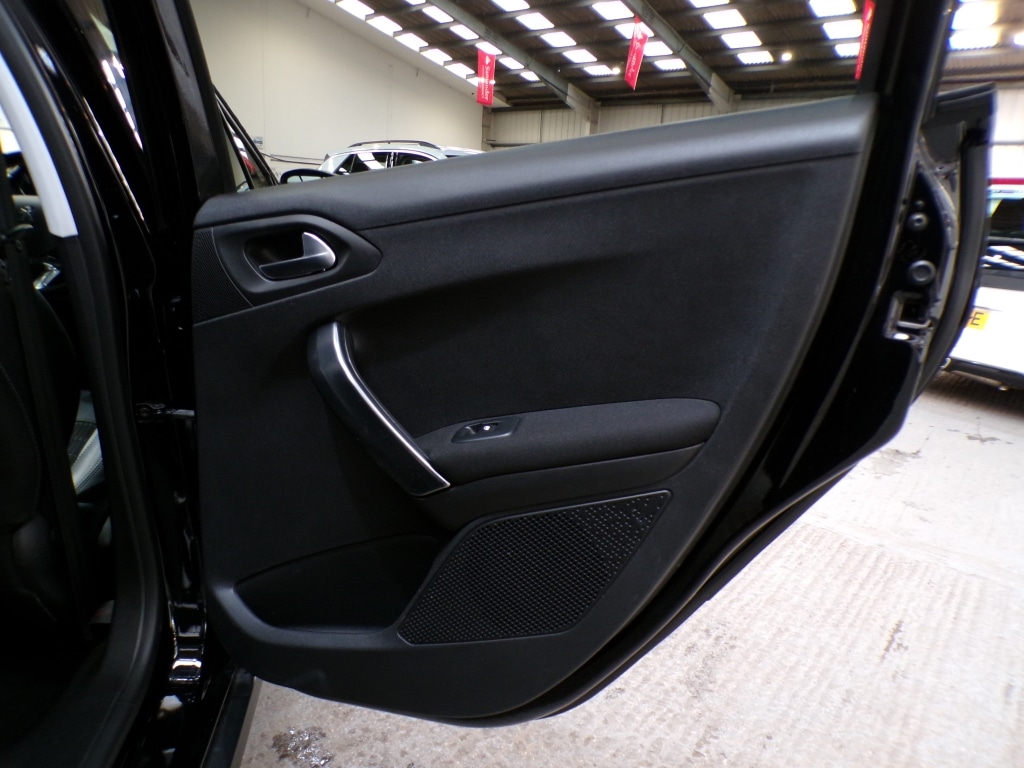 Used Peugeot 2008 2019 for sale - 78108112: Photo 30