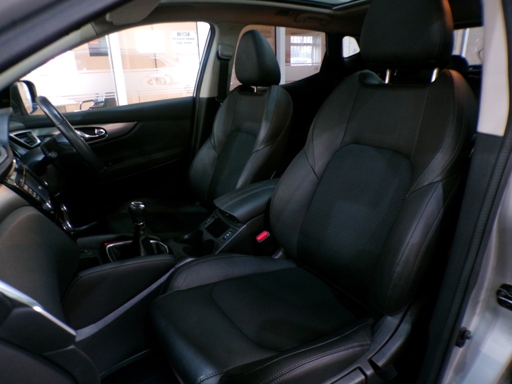 Used Nissan Qashqai 2018 for sale - 76832939: Photo 15