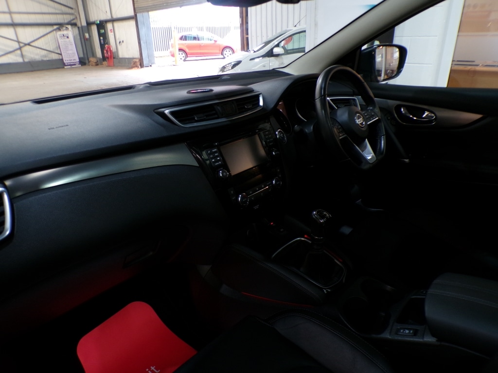 Used Nissan Qashqai 2018 for sale - 76832939: Photo 16