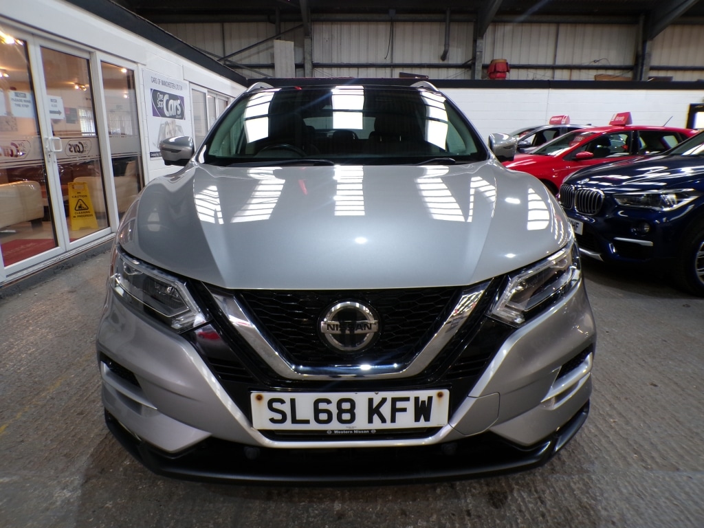 Used Nissan Qashqai 2018 for sale - 76832939: Photo 2