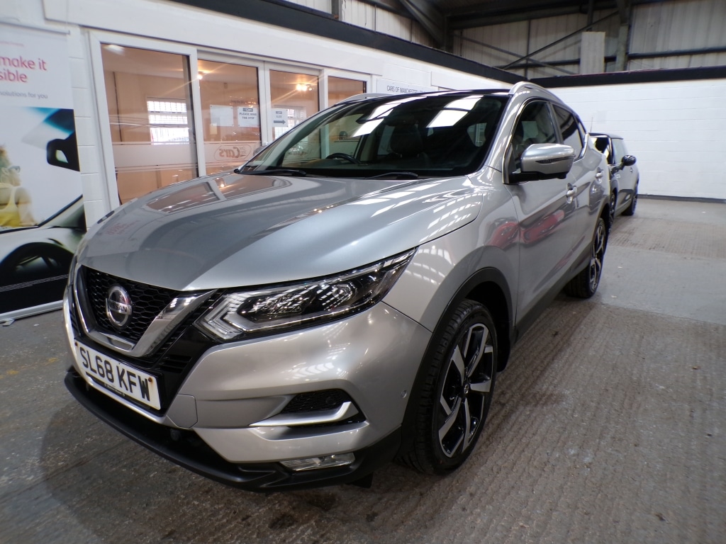 Used Nissan Qashqai 2018 for sale - 76832939: Photo 3