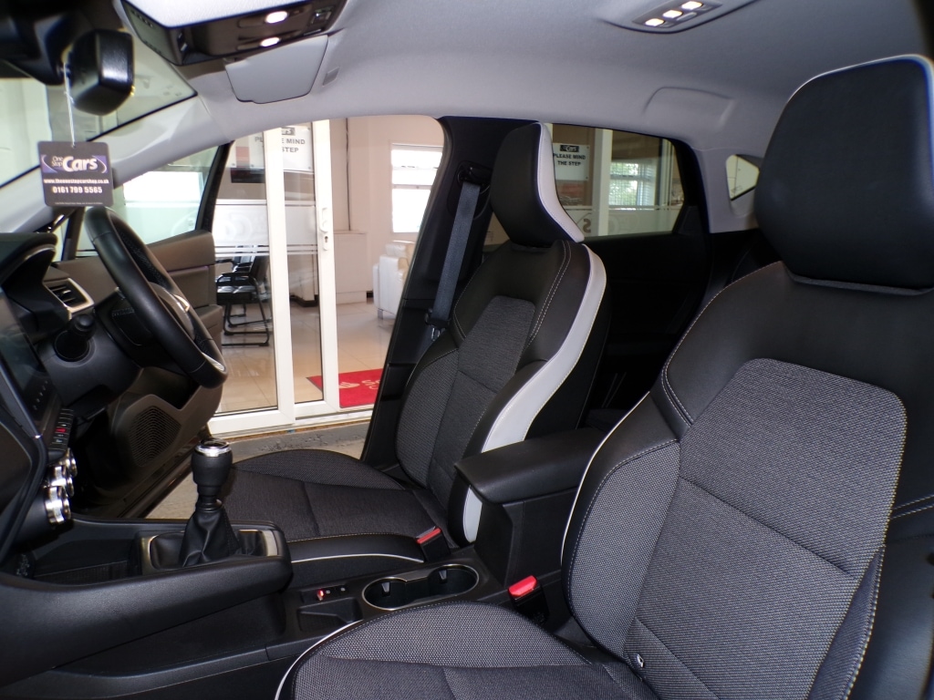 Used Renault Captur 2022 for sale - 77453599: Photo 27