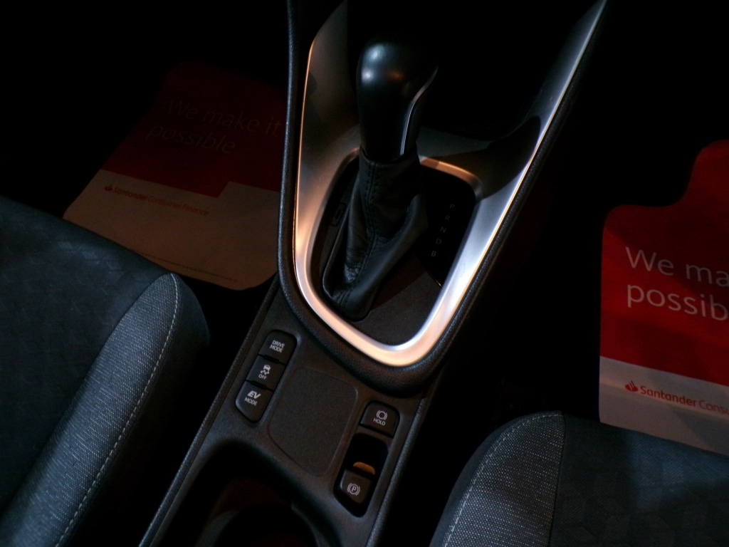 Used Toyota Yaris 2022 for sale - 76786992: Photo 25