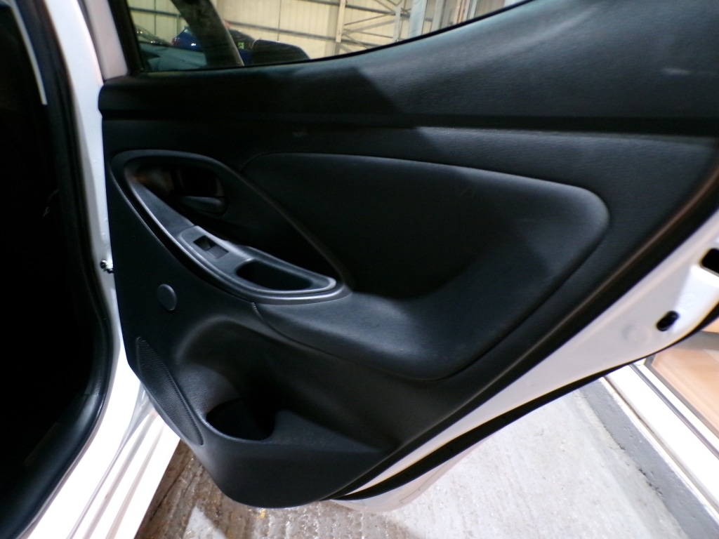 Used Toyota Yaris 2022 for sale - 76786992: Photo 27