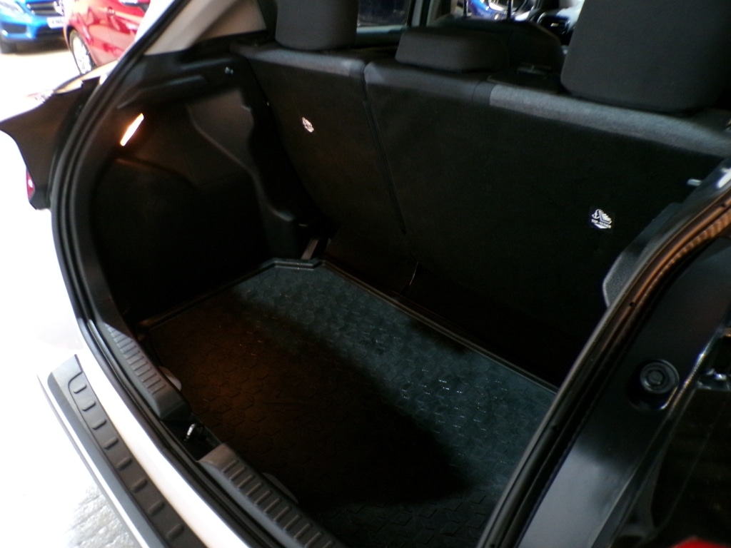 Used Toyota Yaris 2022 for sale - 76786992: Photo 31